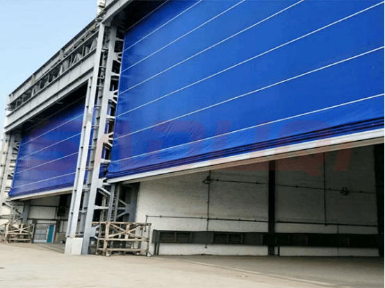 A Detailed Guide to Selecting Flexible Doors for Coastal Industrial Buildings