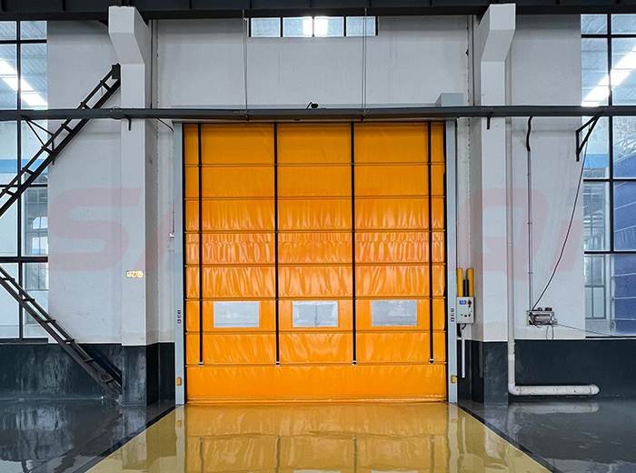 The difference between high-speed roller shutters and high-speed stacking doors